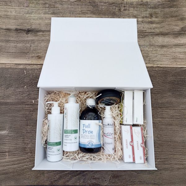 BOX PER CAPELLI GRASSI (utile per 2/3 mesi di trattamento consigliato minimo, gli integratori all'occorrenza vanno ordinati per il mese mancante)